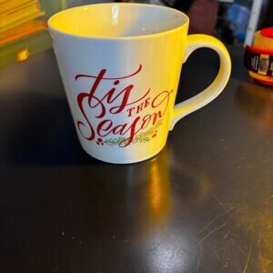 Crate & Barrel NWOT "Tis the Season" Coffee Mug